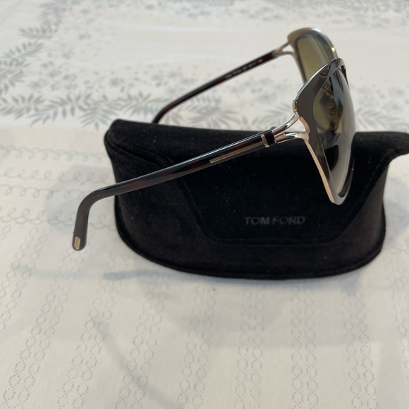 Tom Ford Sunglasses - Picture 4 of 6